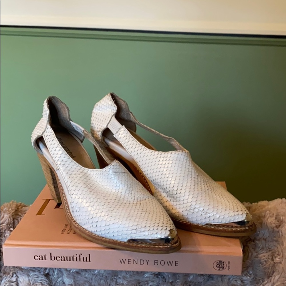 Jeffery Campbell white block heel